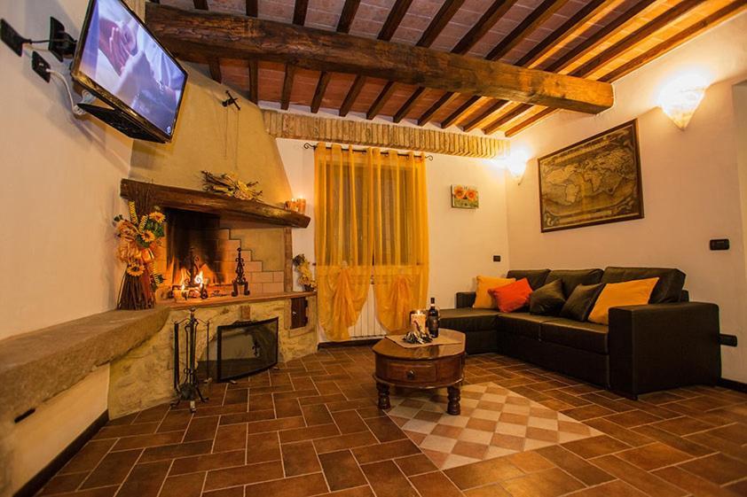 Agriturismo Casa Al Povero Volterra Eksteriør billede